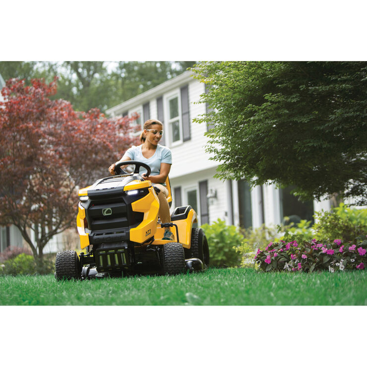 Cub Cadet XT1 LT42 IntelliPOWER® (13A6A9TS010) Cub Cadet XT1 LT42 IntelliPOWER® (13A6A9TS010)